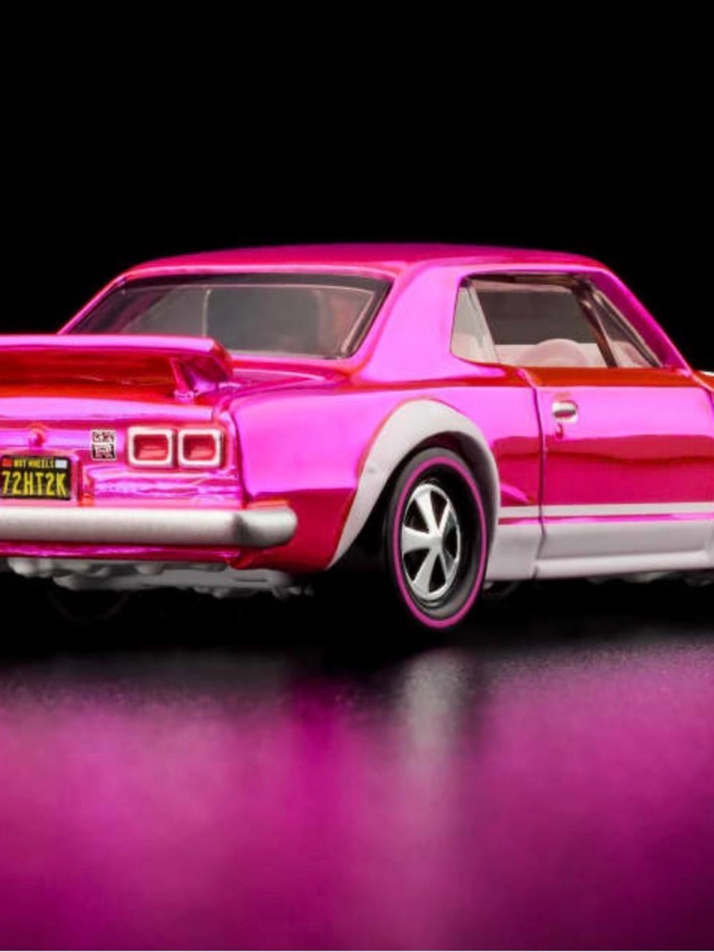 NEW! Hot Wheels Exclusive Red Line Club 1972 Pink Nissan Skyline H/T 2000GT-R - Picture 3 of 6